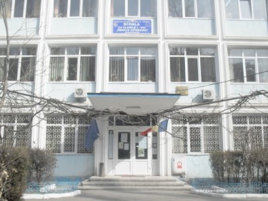 Lansare de carte la Remus Opreanu